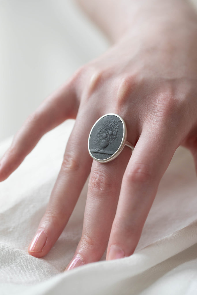 Marcie McGoldrick | Porcelain Cameo Ring- Vase with Flowers in Onyx