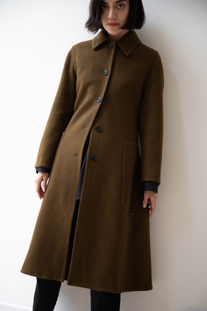 EASTBYEASTWEST | Brompton Coat in Olive Gold