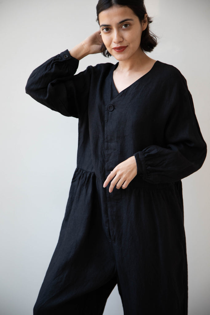 Gauze | V-Neck Jumpsuit in Black