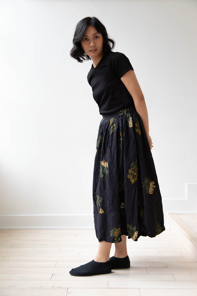 Pas de Calais | Summer Botanical Print Skirt Black