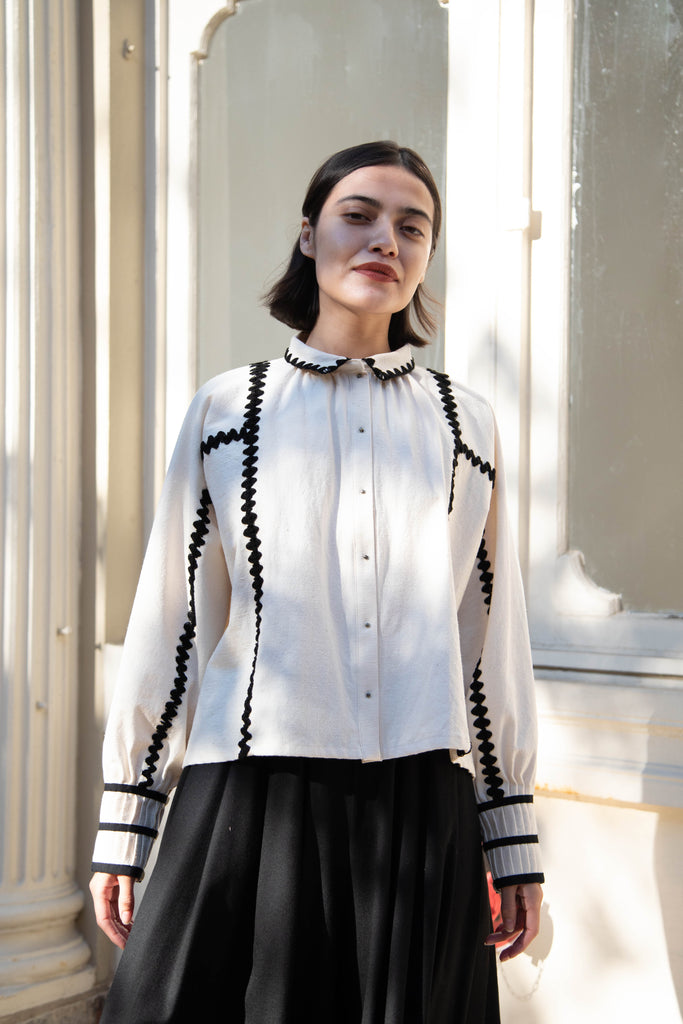 Aseedonclöud | Shepherd Blouse in Off White