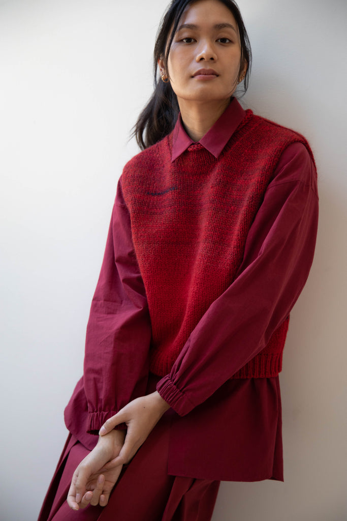 École de Curiosités | Klyde Sweater Vest in Red Melange