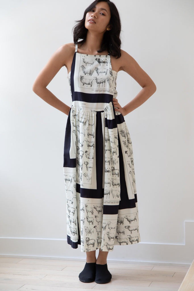Aseedonclöud | Sheep Scarf Garden Instrumentalist Dress