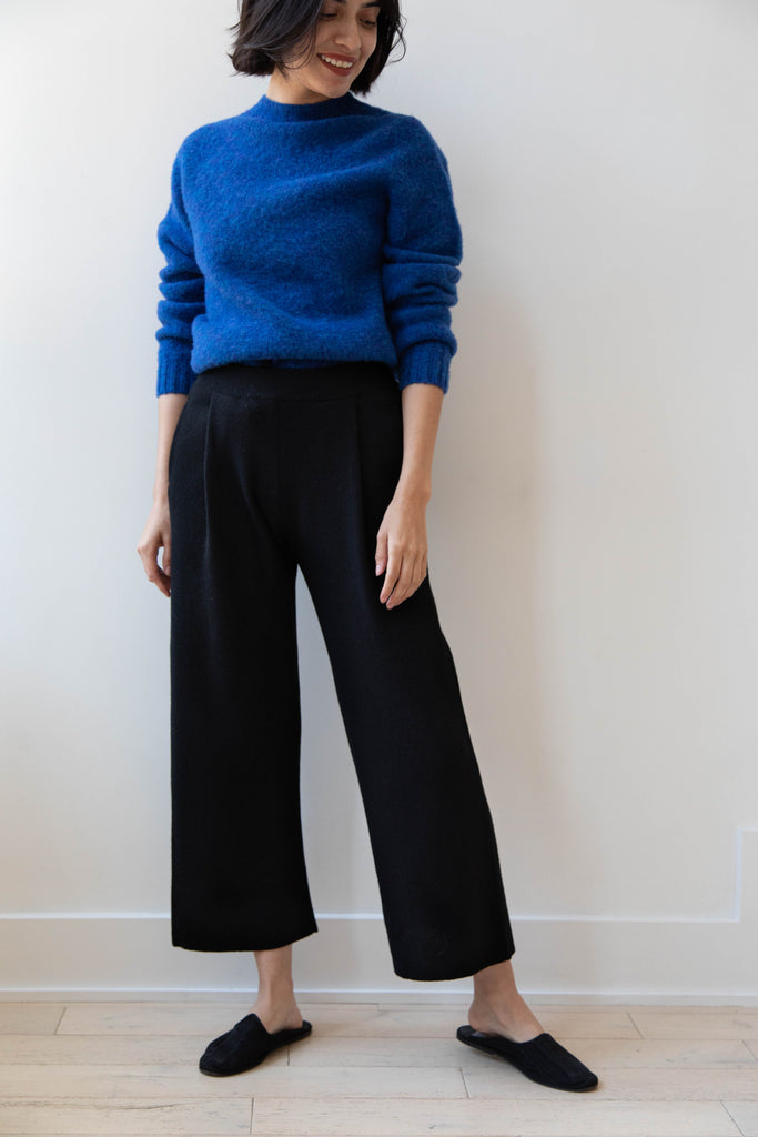 Aton | Easy Straight Leg Pants in Black
