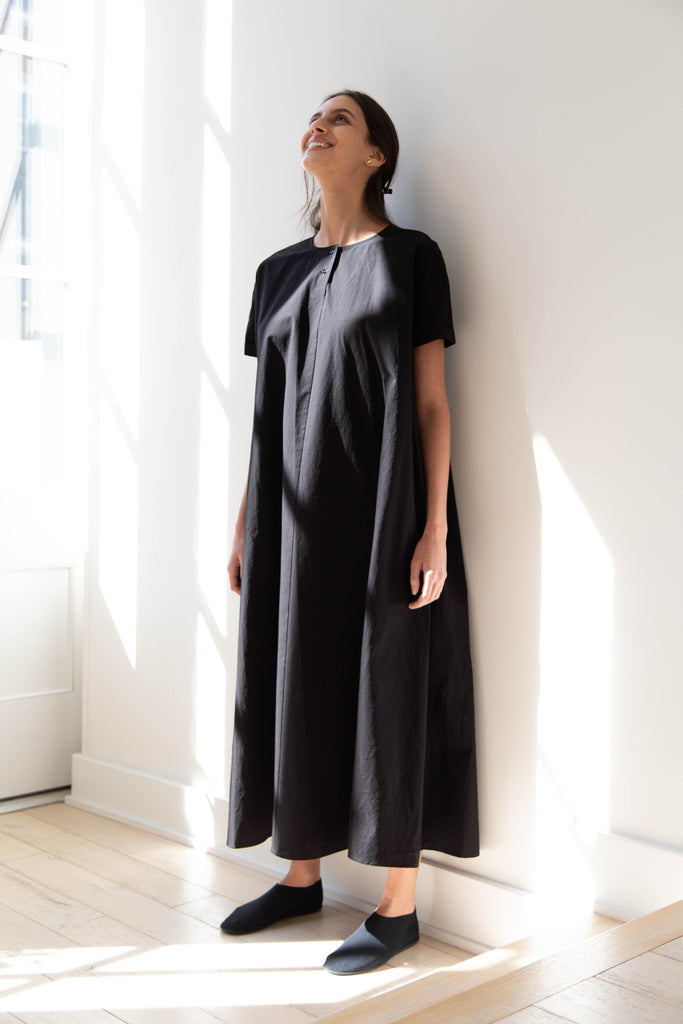 Apuntob | Cotton Gabardine Dress in Black
