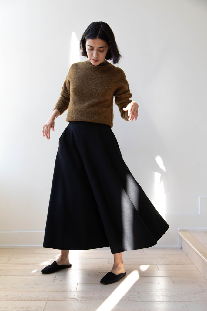 Aton | Flared Skirt in Black