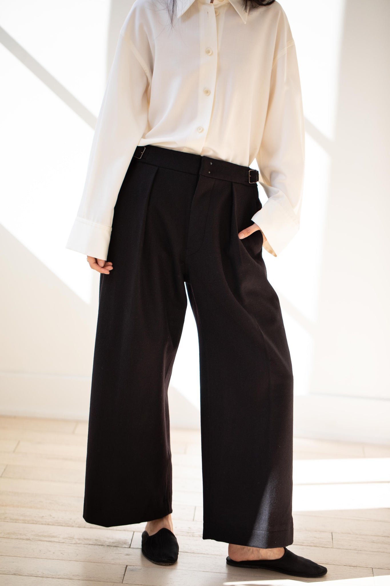 École De Curiosités | Perry Pants in Black Loden Wool