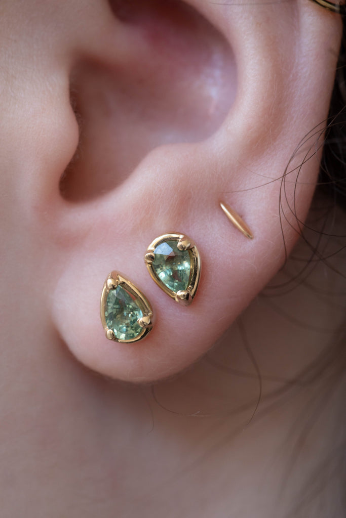 Kathryn Bentley | Teardrop Studs in Green Sapphire