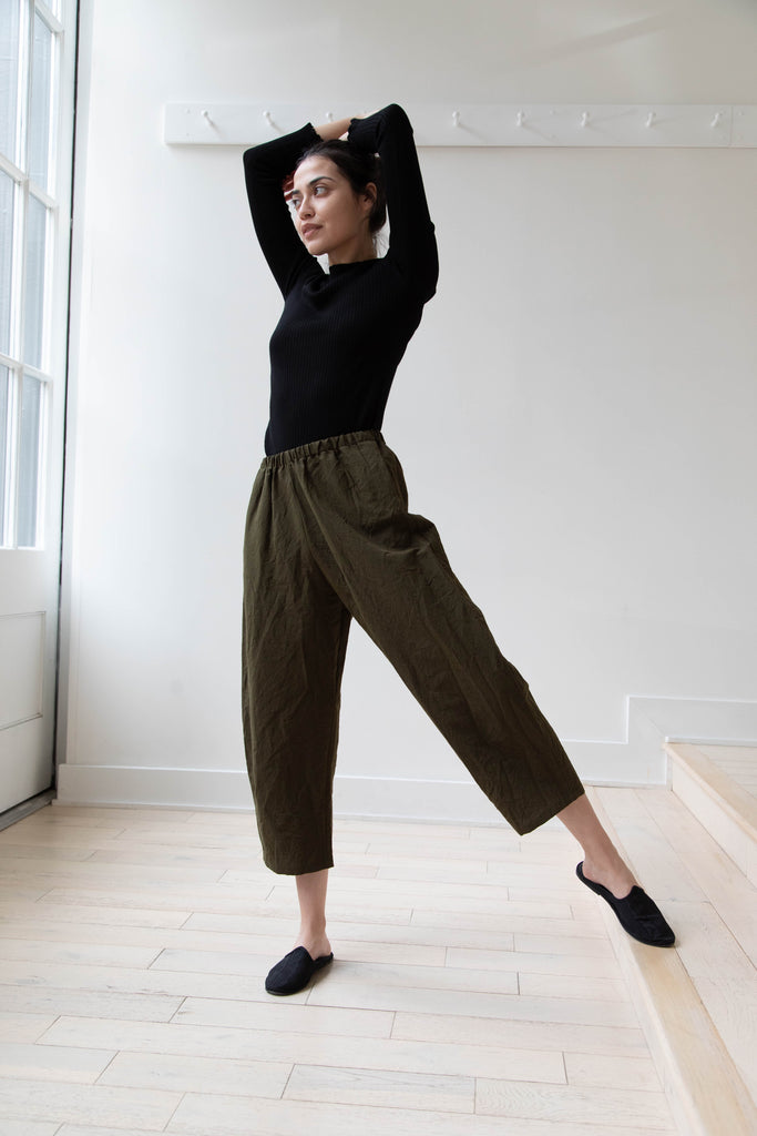 Apuntob | Trousers in Olive Green
