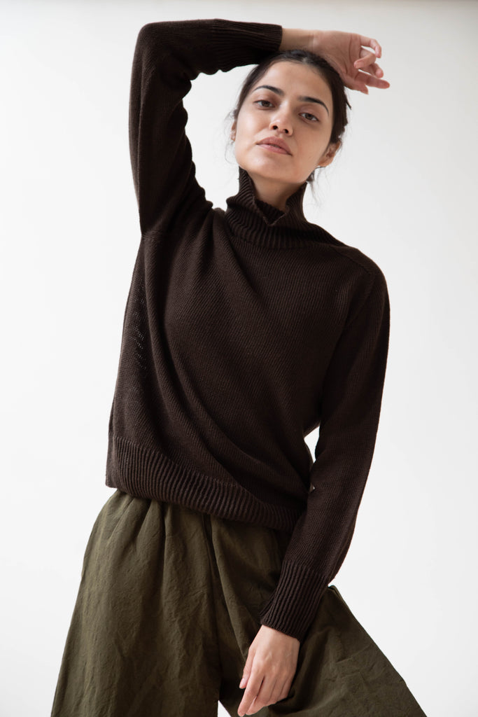 Margaret Howell | Seamless Roll Neck in Carob
