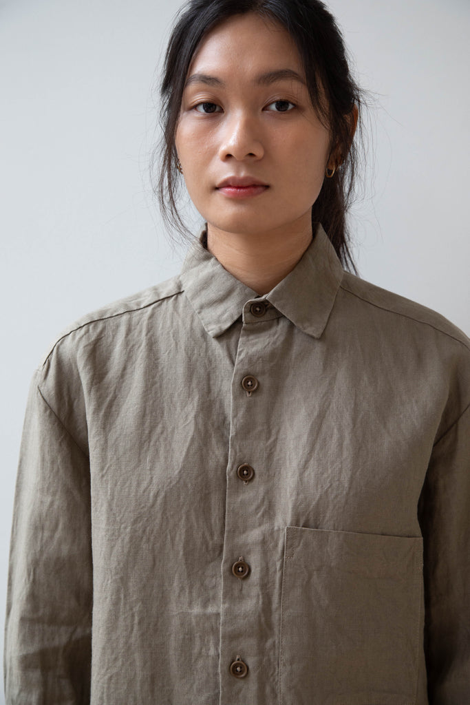 Evan Kinori | Big Shirt Two in Tumbled Linen- Dark Beige