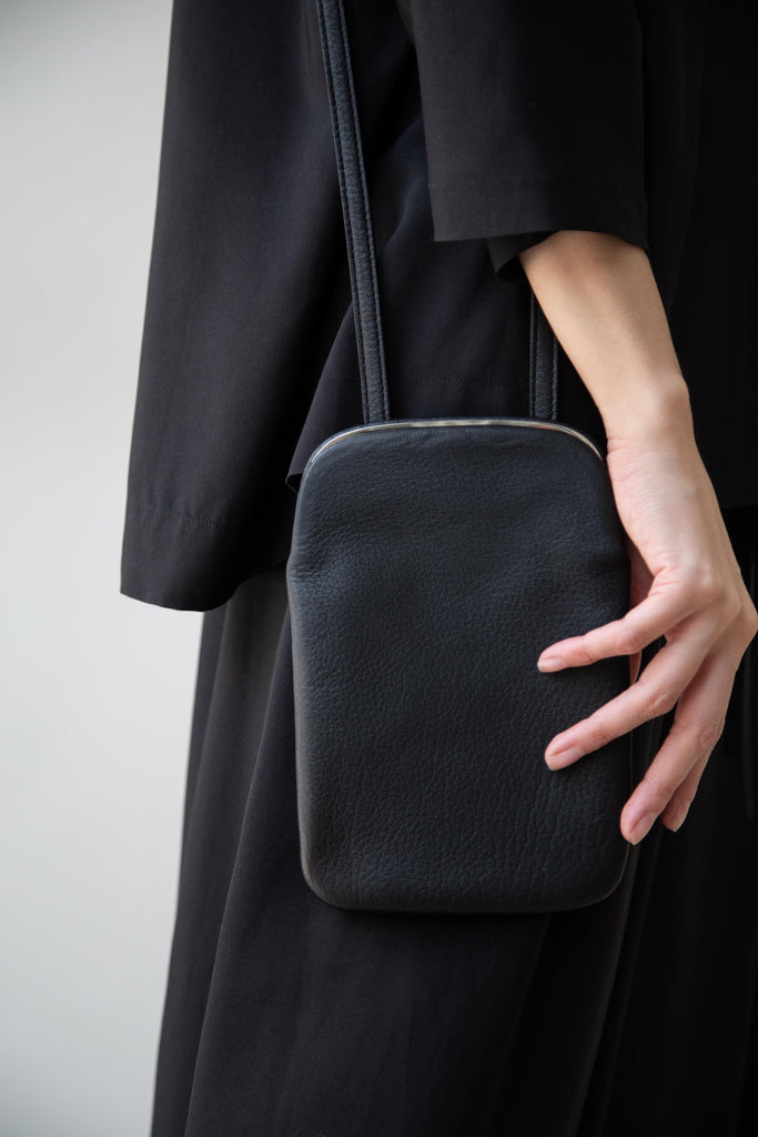 Arts & Science | Gamaguchi Pochette in Black