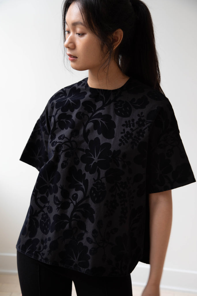 Old Man's Tailor | Flocked Floral Pull Over in Black