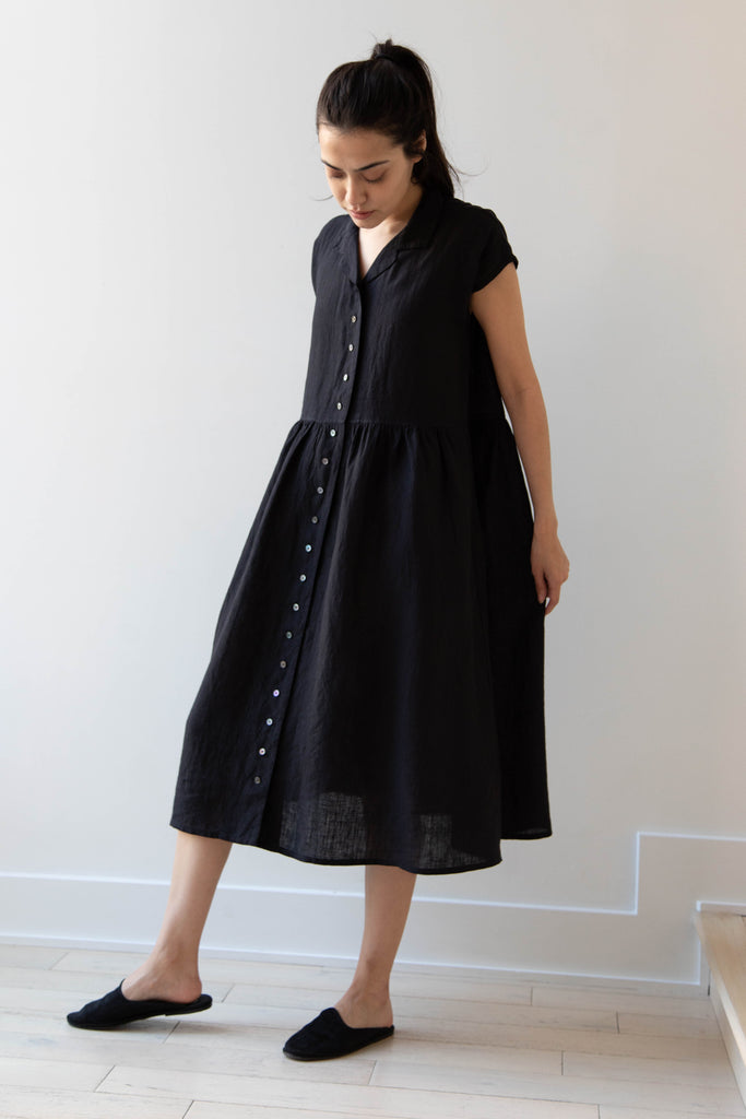 Soil | Petit Collar Linen Dress in Black