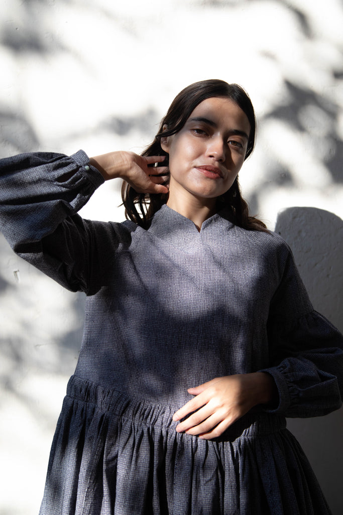 Seventyfive | Longsleeve Gathered Dress in Vintage Cross Hatch