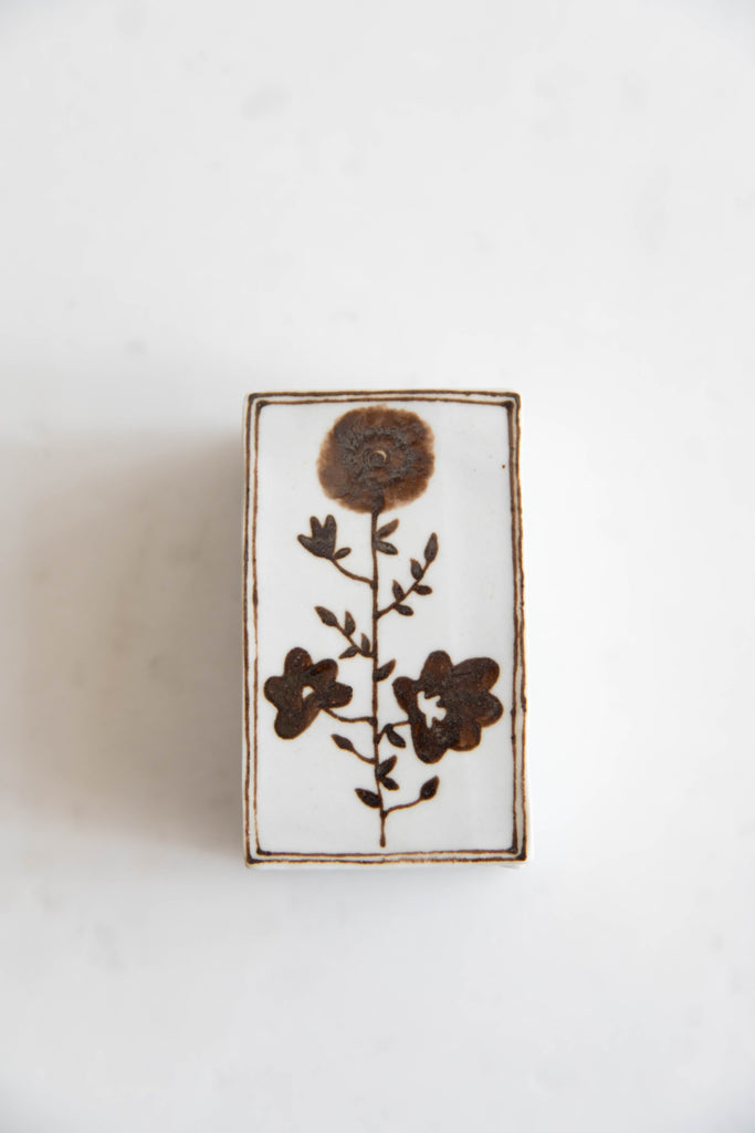 Stephanie Dawn Matthias | Alpage Matchbox