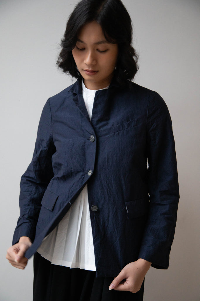 Bergfabel | Giulia Jacket in Navy Cotton Linen Crinkle