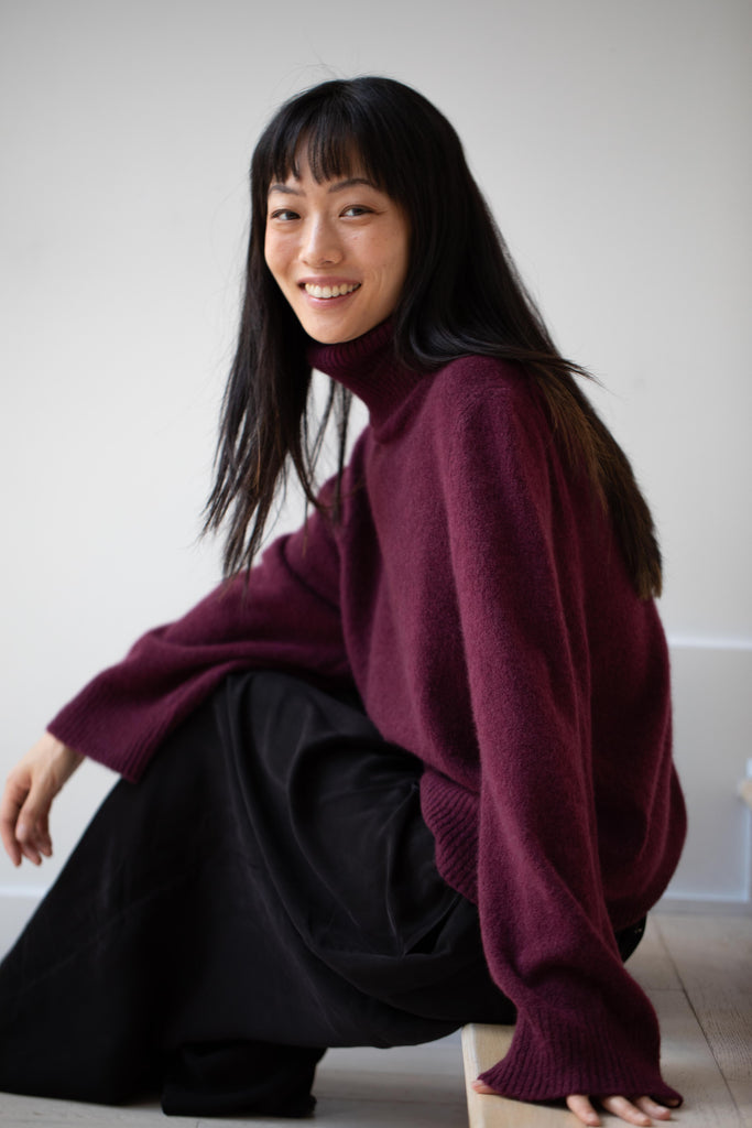 Boboutic | Cashmere Silk Turtleneck in Cherry