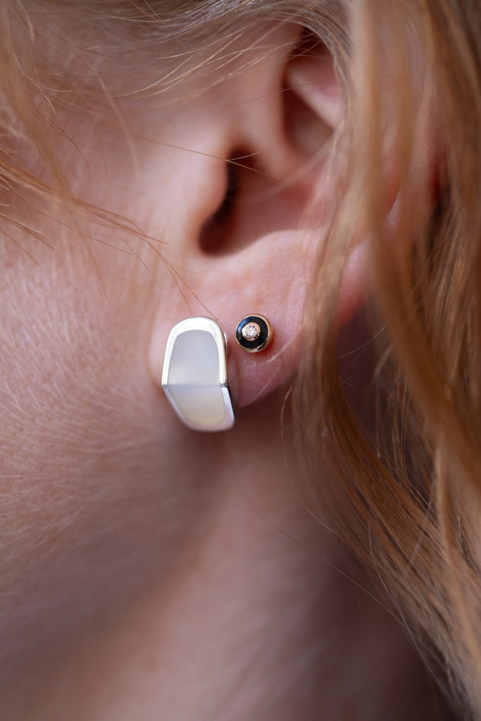 Hirotaka | Equinox Pyramid White Agate Narrow Earrings