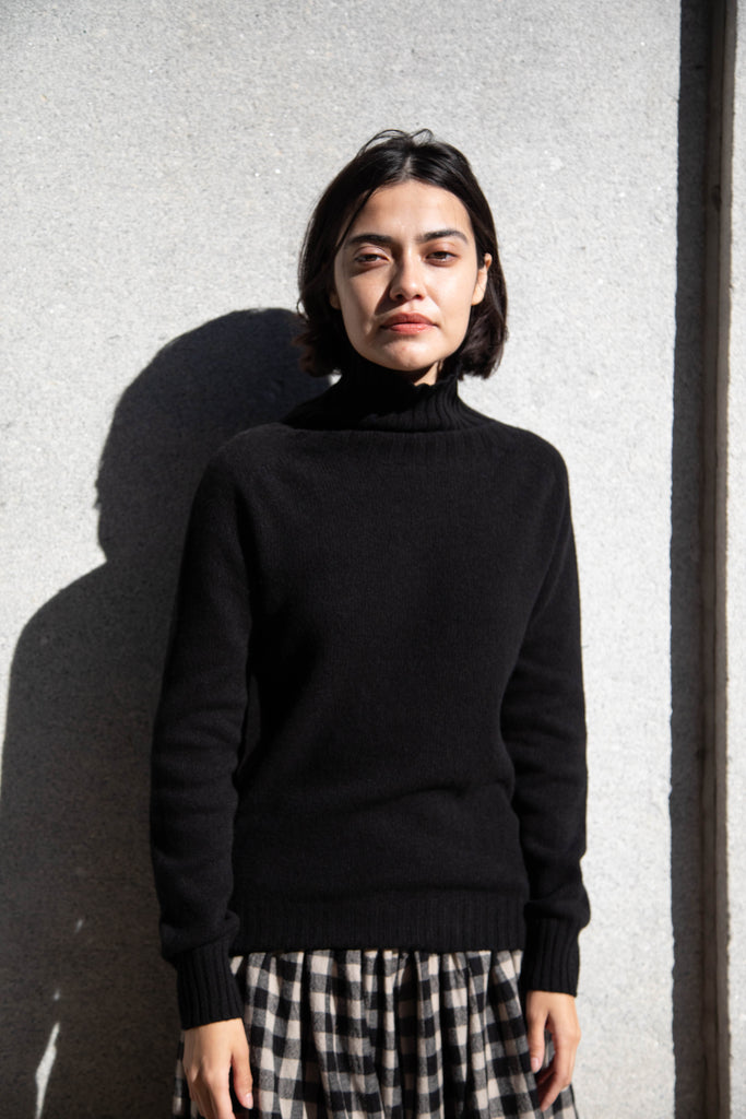 Armen | Sweater in Black