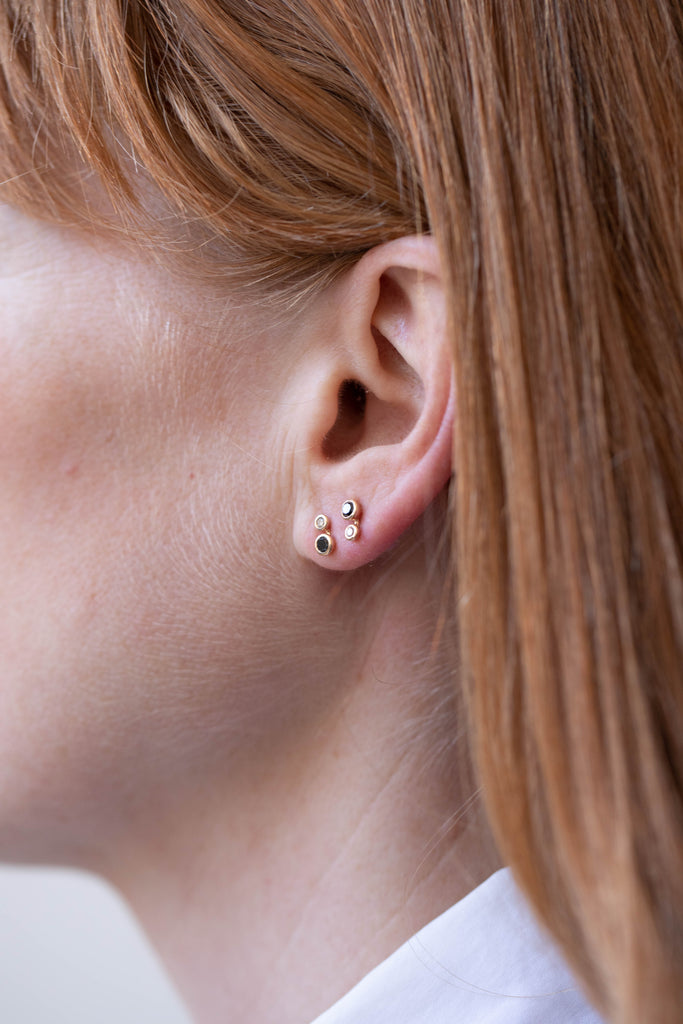 Hirotaka | Drosera Black Diamond & Diamond Stud Earrings