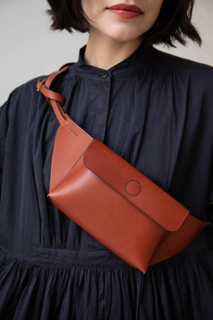 Melete | Paper Plane Sack in Chestnut
