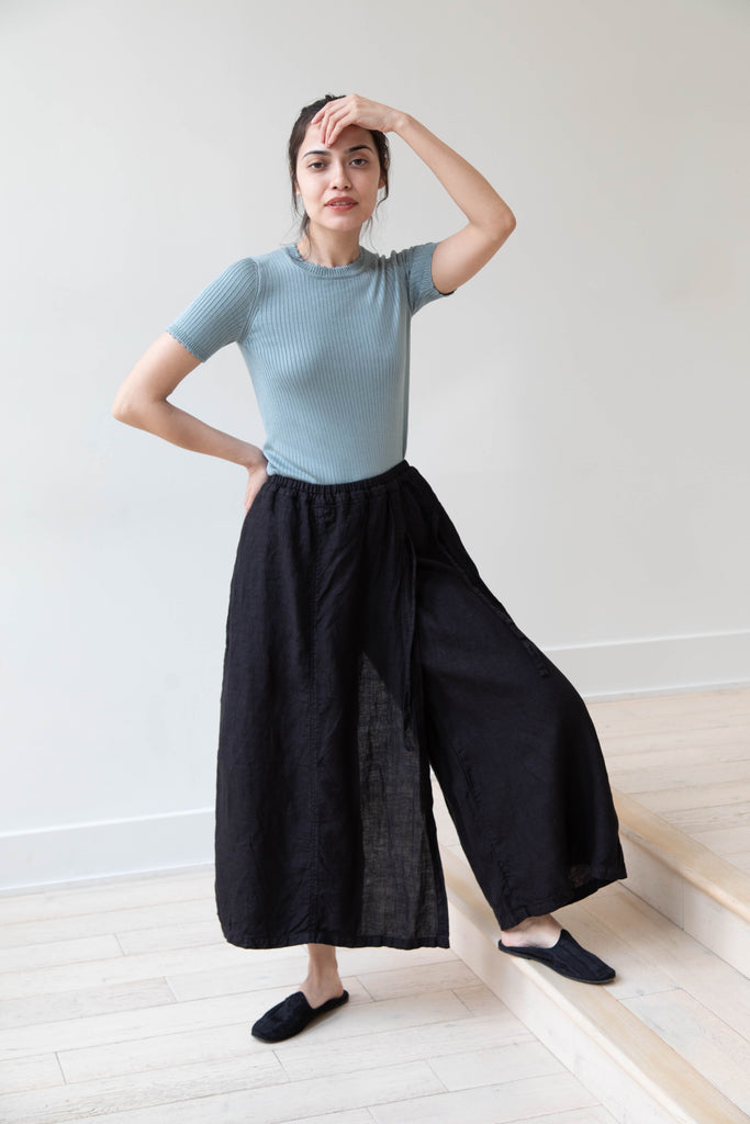 Armen | Wrap Culotte in Black Linen