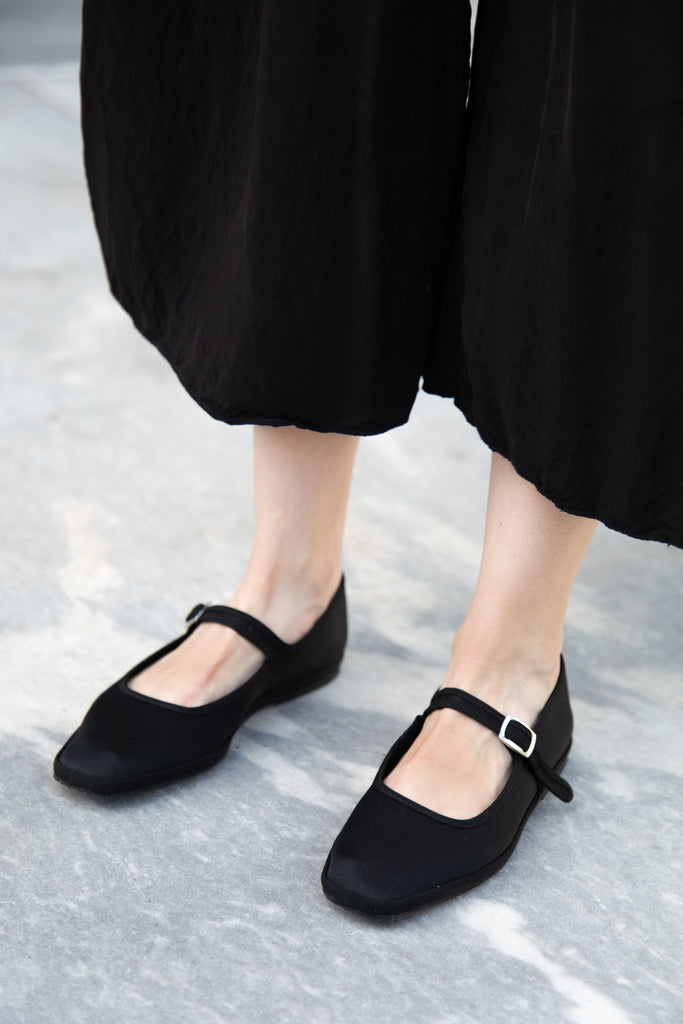 Drogheria Crivellini | Square Toe Mary Janes in Black Satin