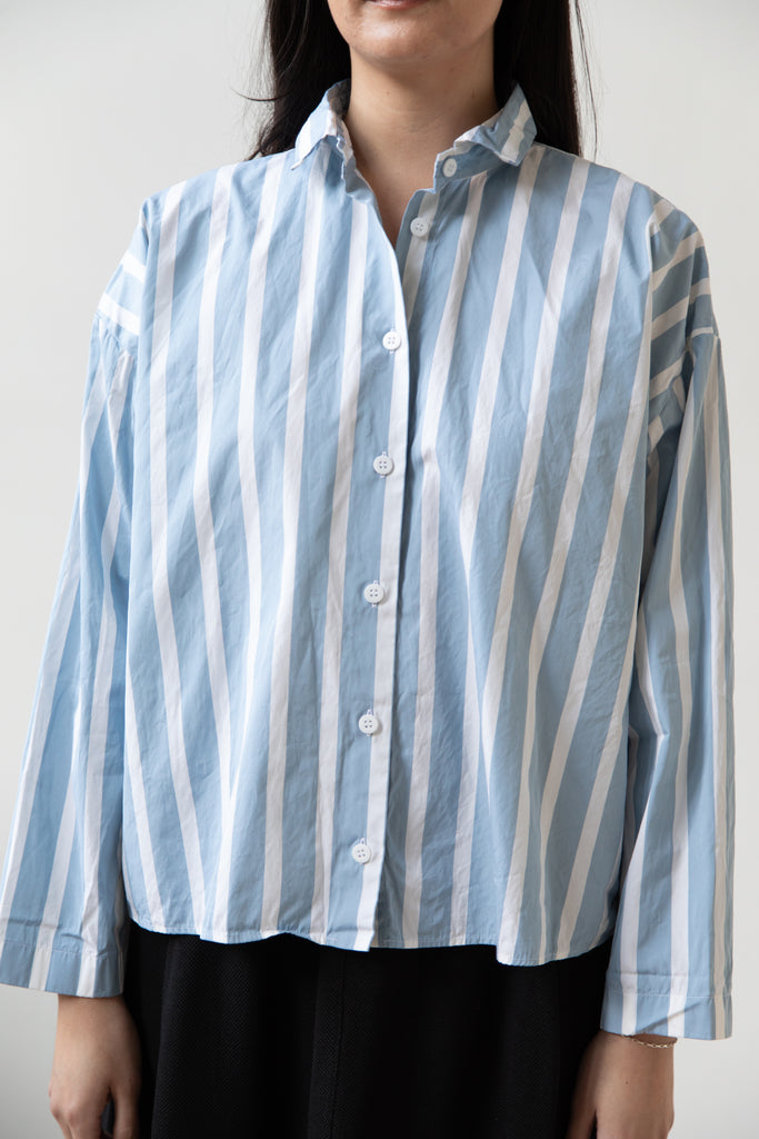 Bergfabel | Short Overshirt in Big Blue Stripes