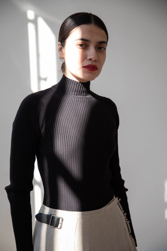 Veritecoeur | Cotton Cashmere Turtleneck in Black