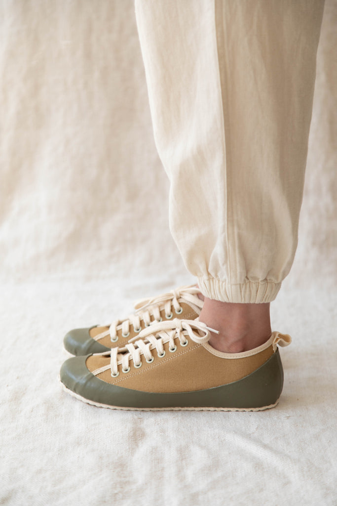 North Sea Marine Deck Shoe in Khaki & Olive