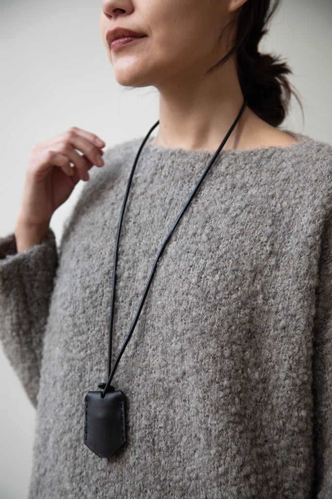 Melete | Key Clochette in Black