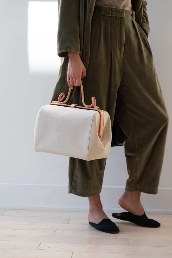 The Backward Vendor Herbal Bag in Natural Linen