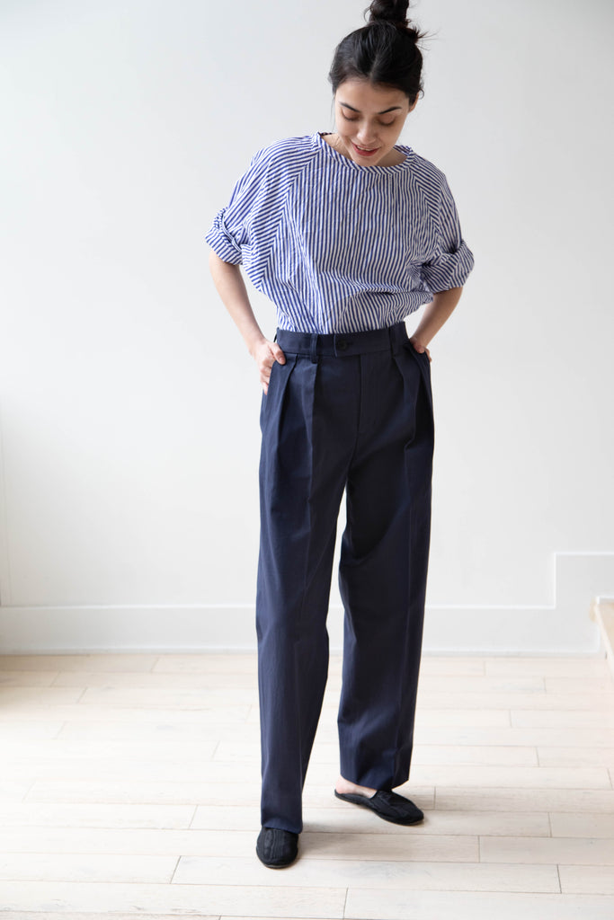 Sayaka Davis | Two Tuck Trousers in Navy