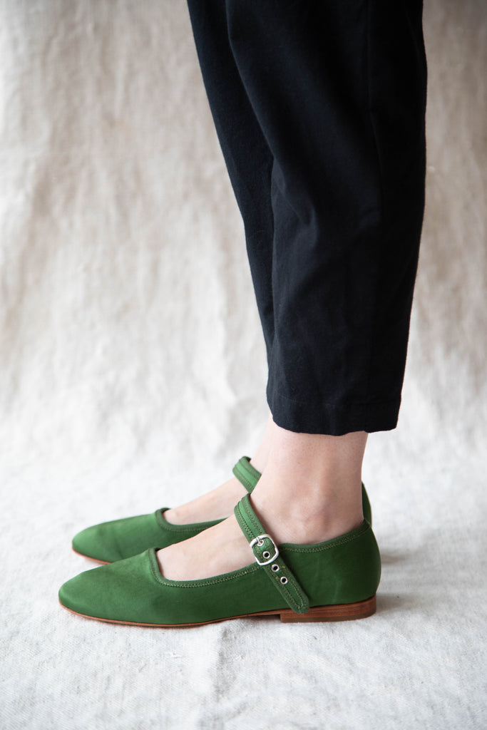 Caron Callahan Ellie Mary Jane in Leaf