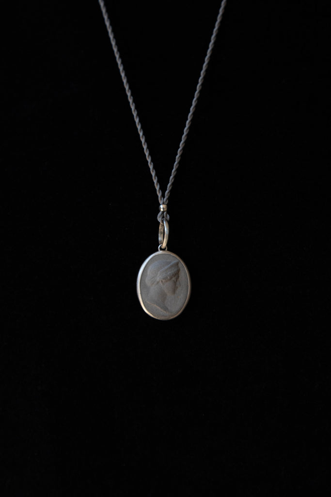 Marcie McGoldrick | Handset Cameo Necklace Diana in Grey