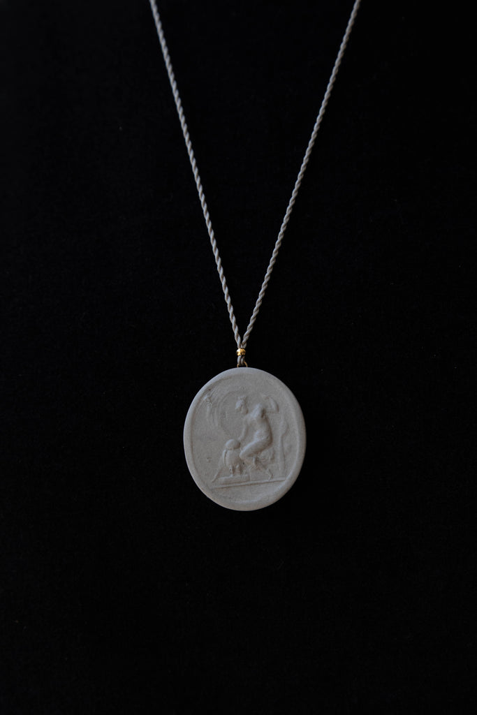 Marcie McGoldrick | Cameo Pendant Athena in Grey