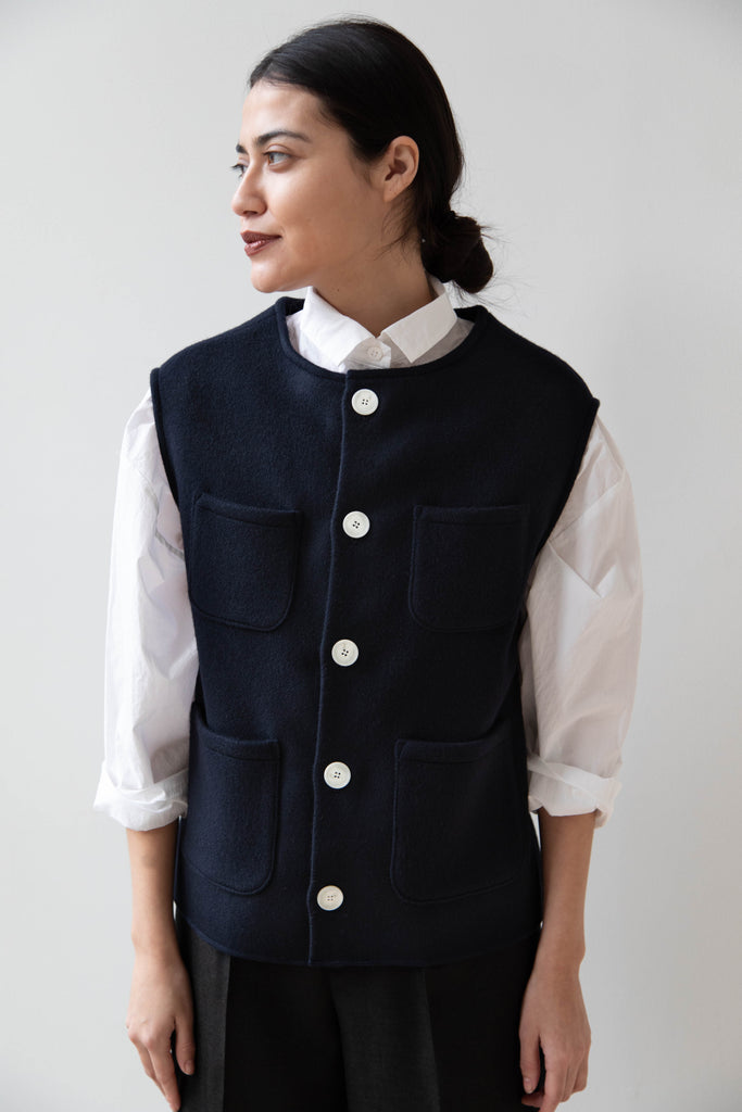 Gram Wool Vest in Navy