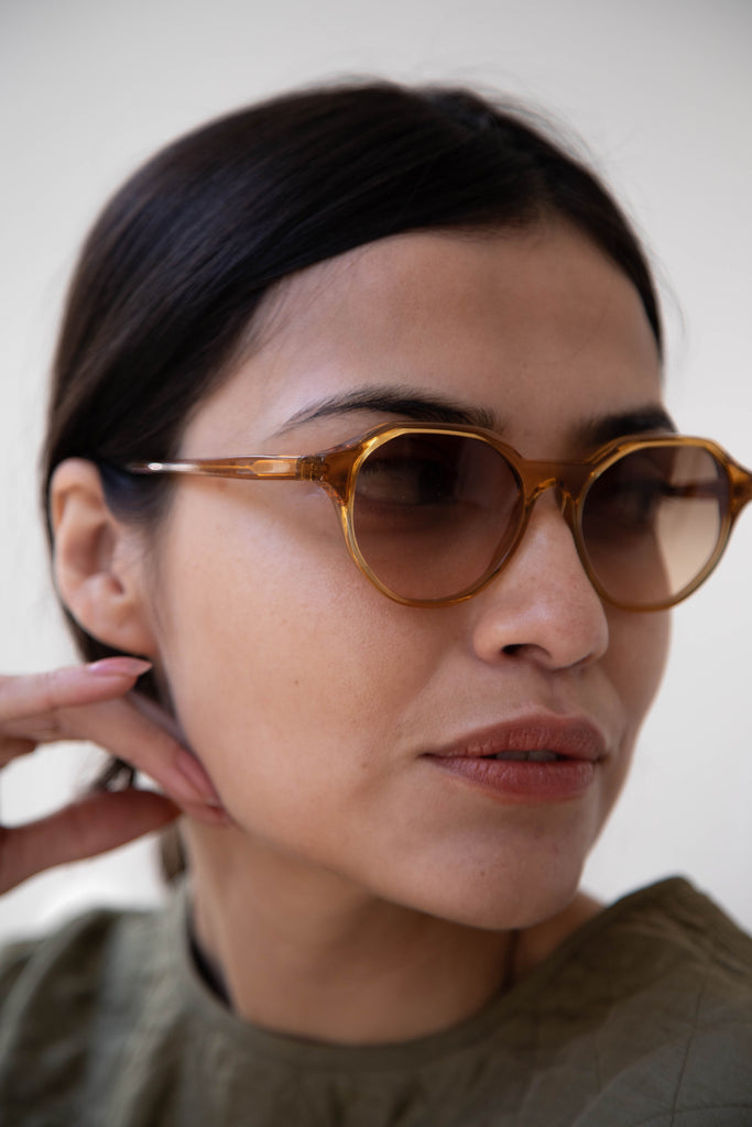 Eva Masaki Mouse Sunglasses in Golda
