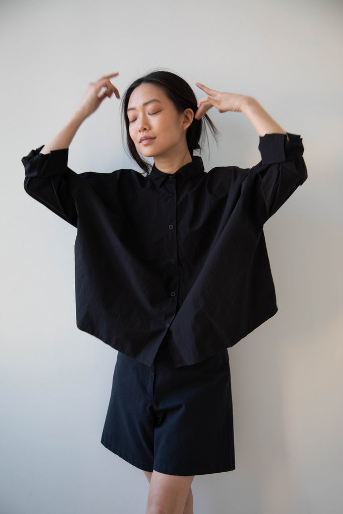 Bergfabel Short Overshirt in Black