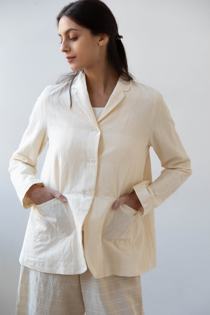 Apuntob | Long Line Blazer in Cream Cotton Linen