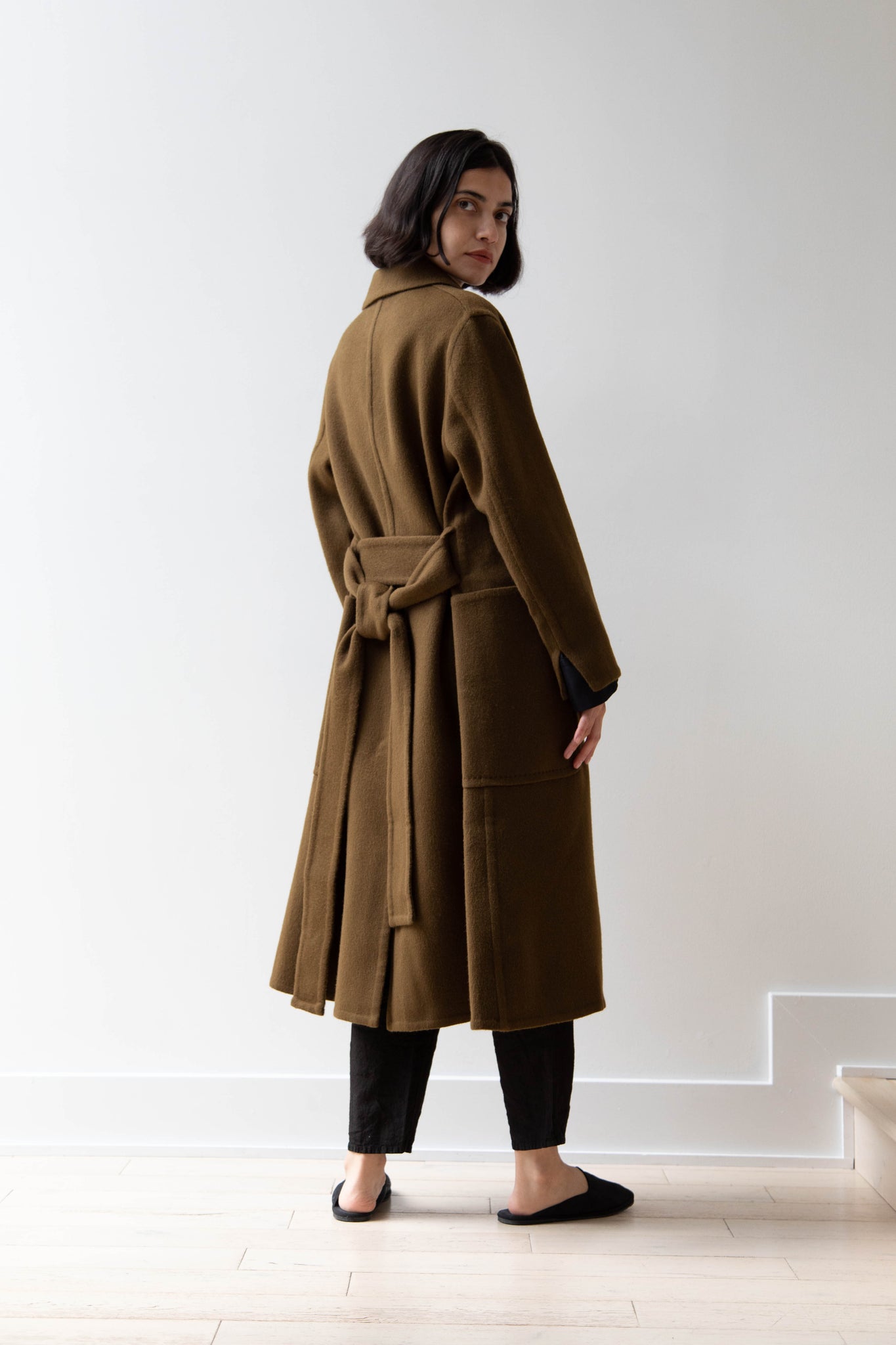 EASTBYEASTWEST | Brompton Coat in Olive Gold