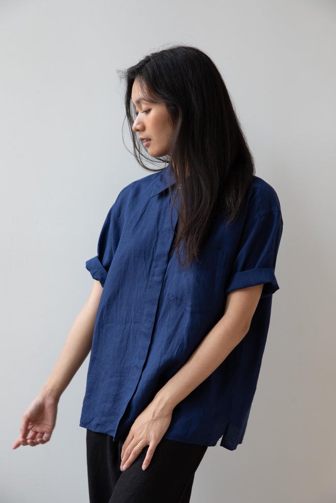 Margaret Howell | Short Sleeve Fly Pocket Shirt in Deep Blue