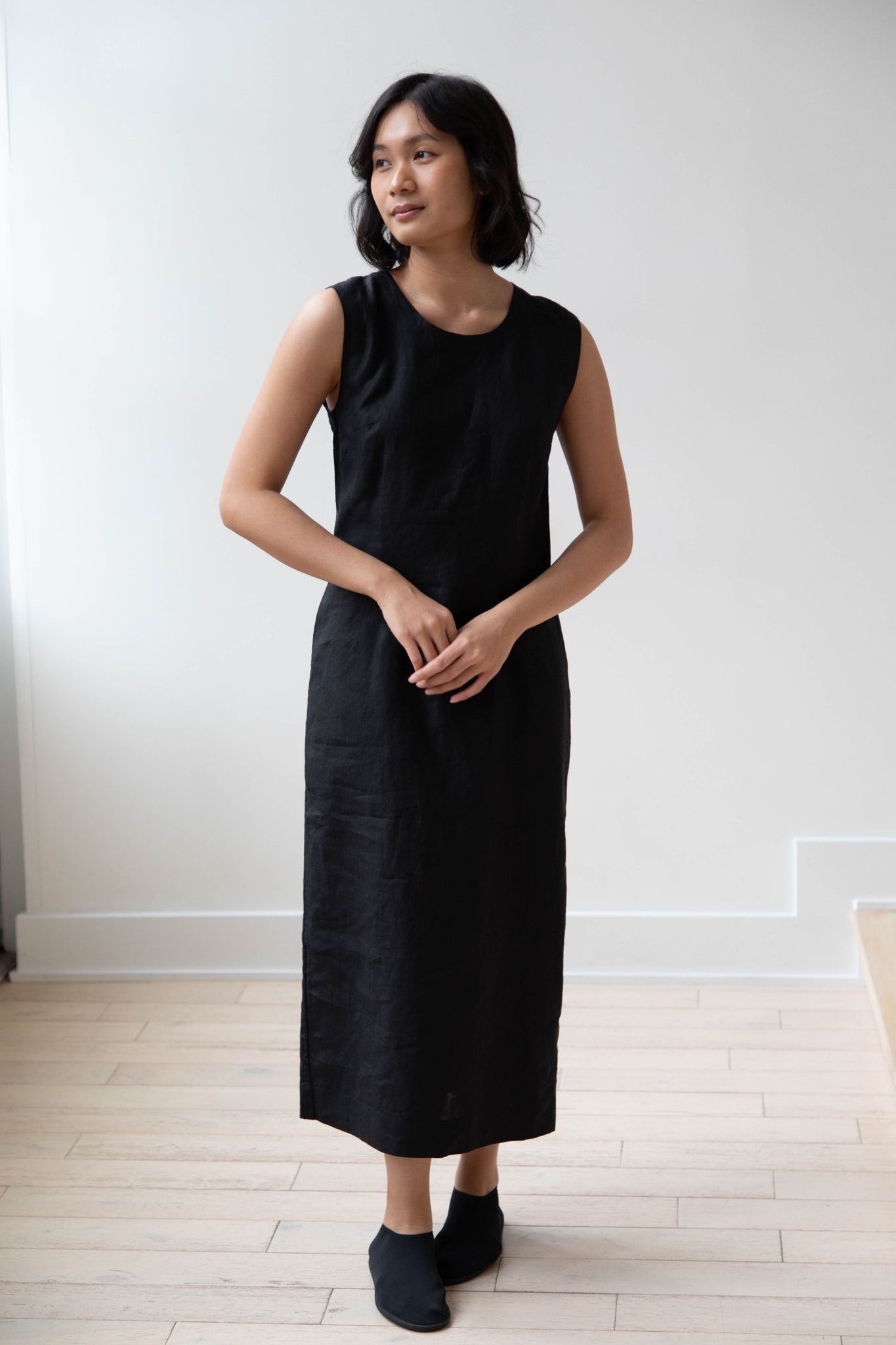 rennes Margaret Howell | Back Button Dress in Black rennes Margaret Howell | Back Button Dress in Black