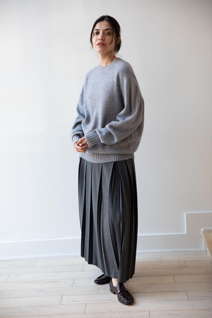 Carven | Crew Neck Jumper in Light Grey