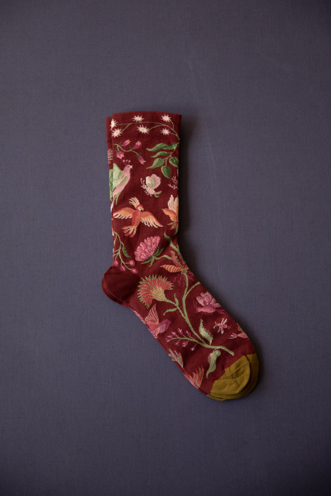 Bonne Maison | Burgundy Bird Botanical Socks