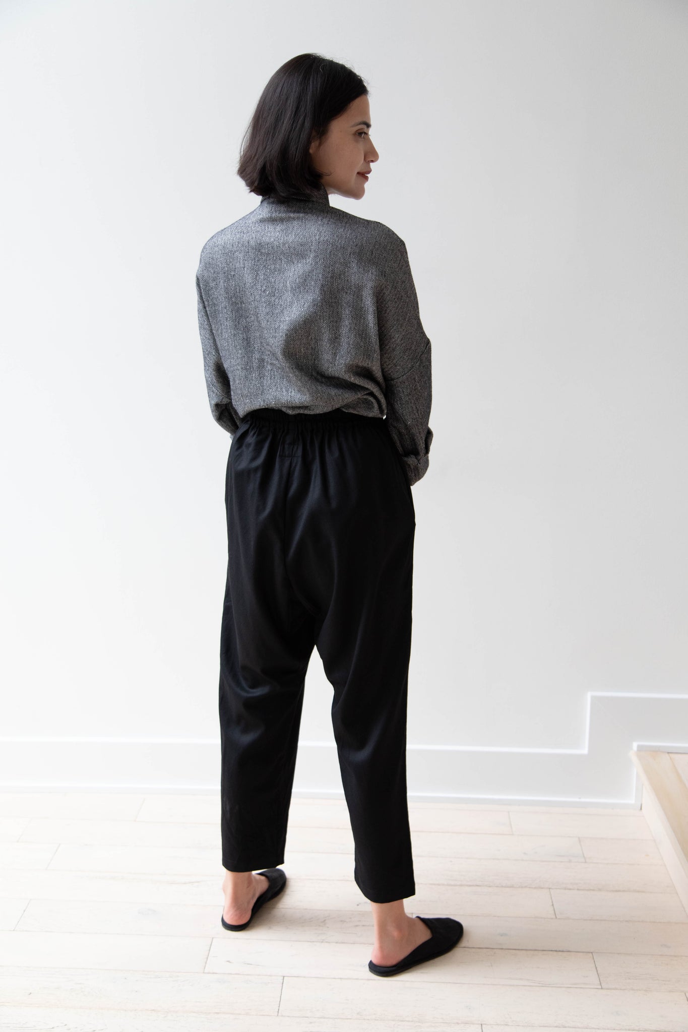 Gallego Desportes | Tapered Trouser in Black Wool