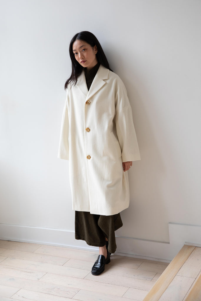 École de Curiosités | Coper Coat in Ivory Loden Wool