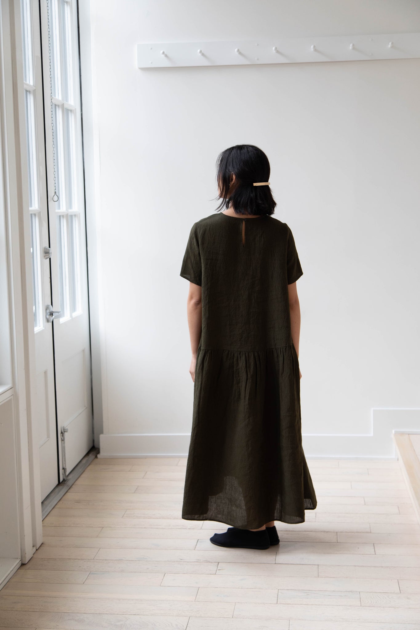 olive green linen dress Apuntob
