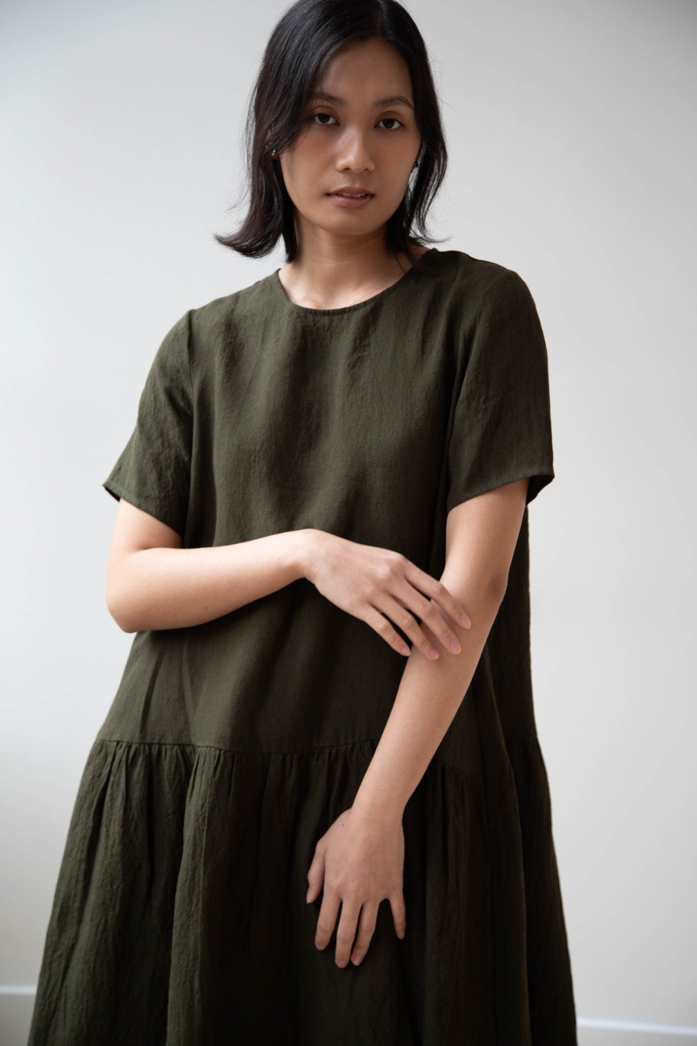 olive green linen dress Apuntob